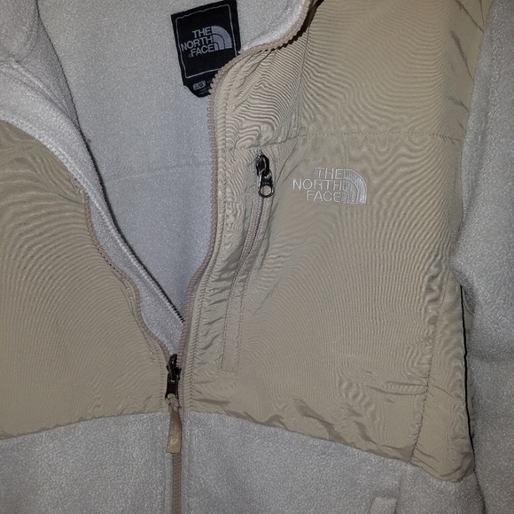 The North Face fleece. - Picture 2 of 3